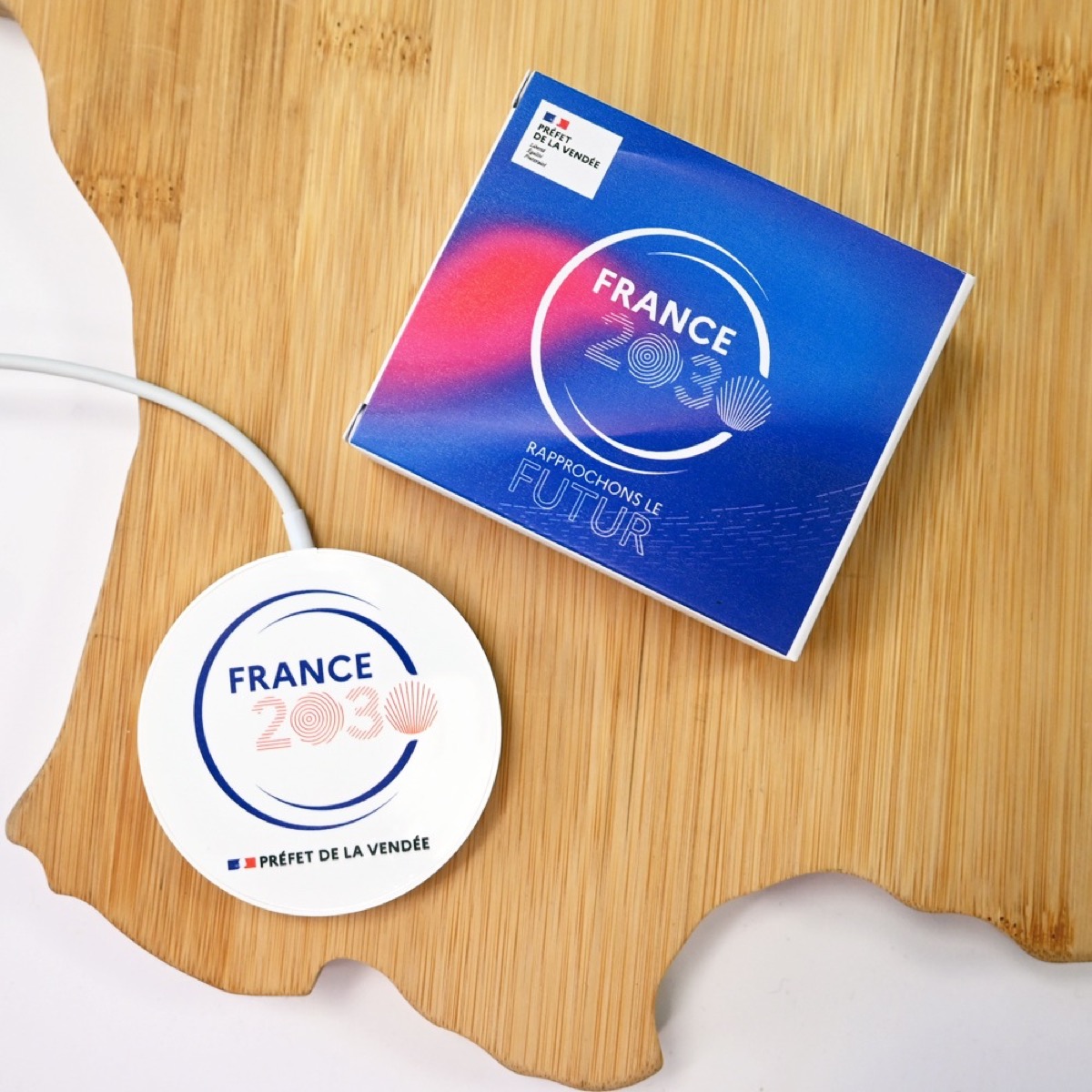 Maggy Chargeur à induction MagSafe 15W Made in France — Suméa